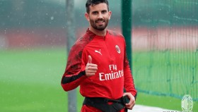 万博max官网- 转会期AC米兰调整名单以备国王杯辽宁本钢今夜调整名单，连对手都承认：AC米兰窗口期外线爆发