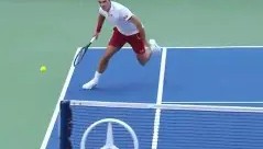 万博max官网- 费德勒早期比赛高清视频 