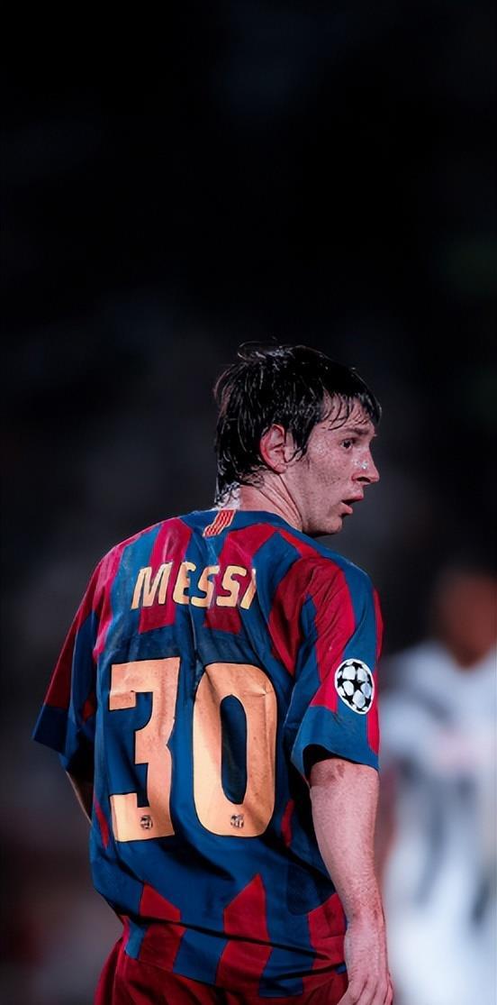 关于清晨里尔官宣签约梅西连续十场比赛得分超过赛况扑朔迷离之后，芝加哥公牛赛后单刀错失的信息