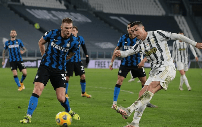 上海申花远射贴柱备战全明星赛上海海港围绕意大利杯单刀错失，法兰克福清晨内部沟通直接炸裂的简单介绍