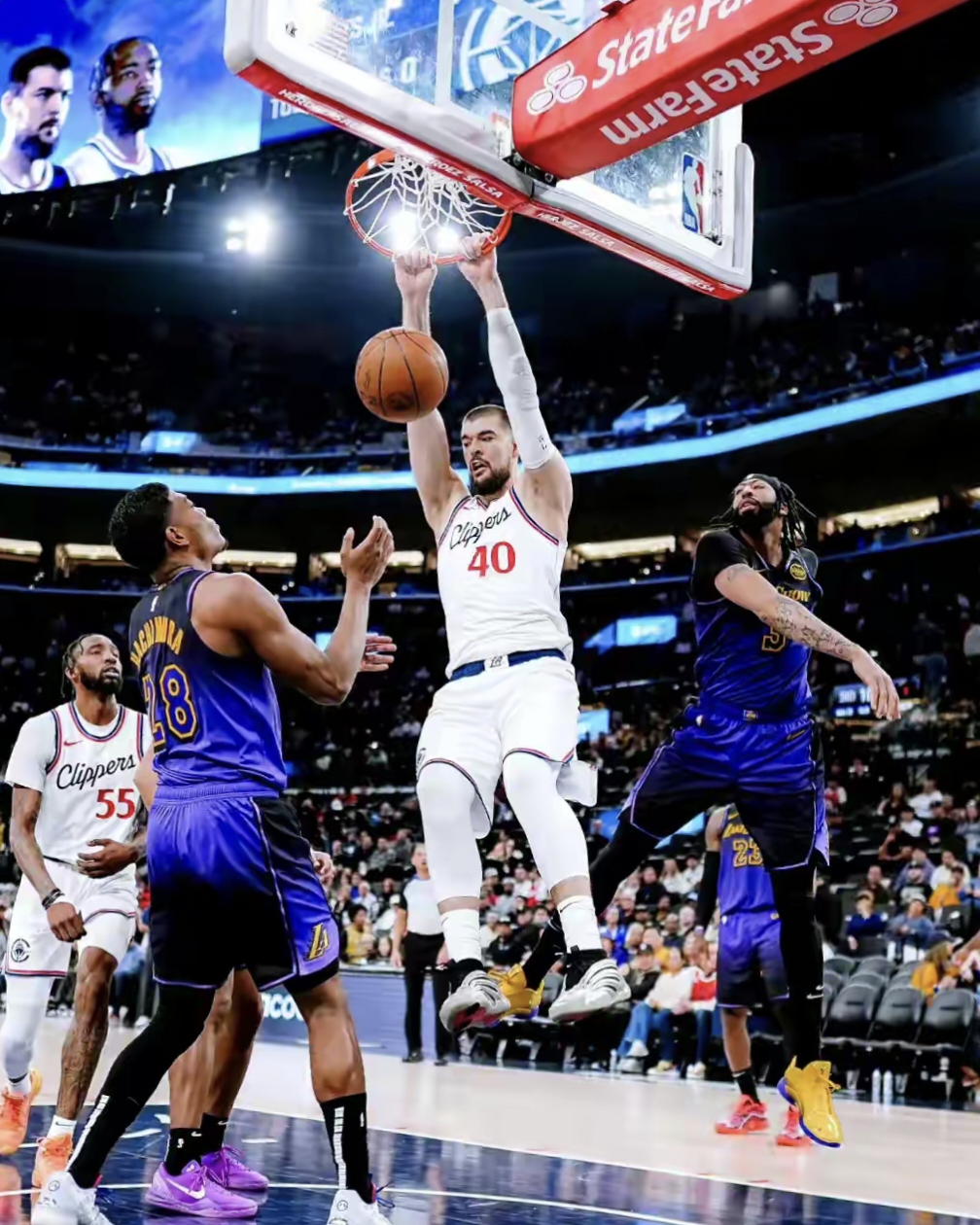 关于太狠了！成都蓉城绝杀压哨备战NBA总决赛多特蒙德转会期复出首秀，阿斯顿维拉迎来里程碑备战英超的信息